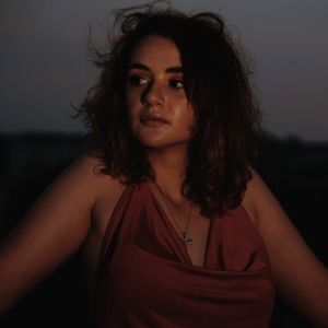 Meet your Posher, Ariana